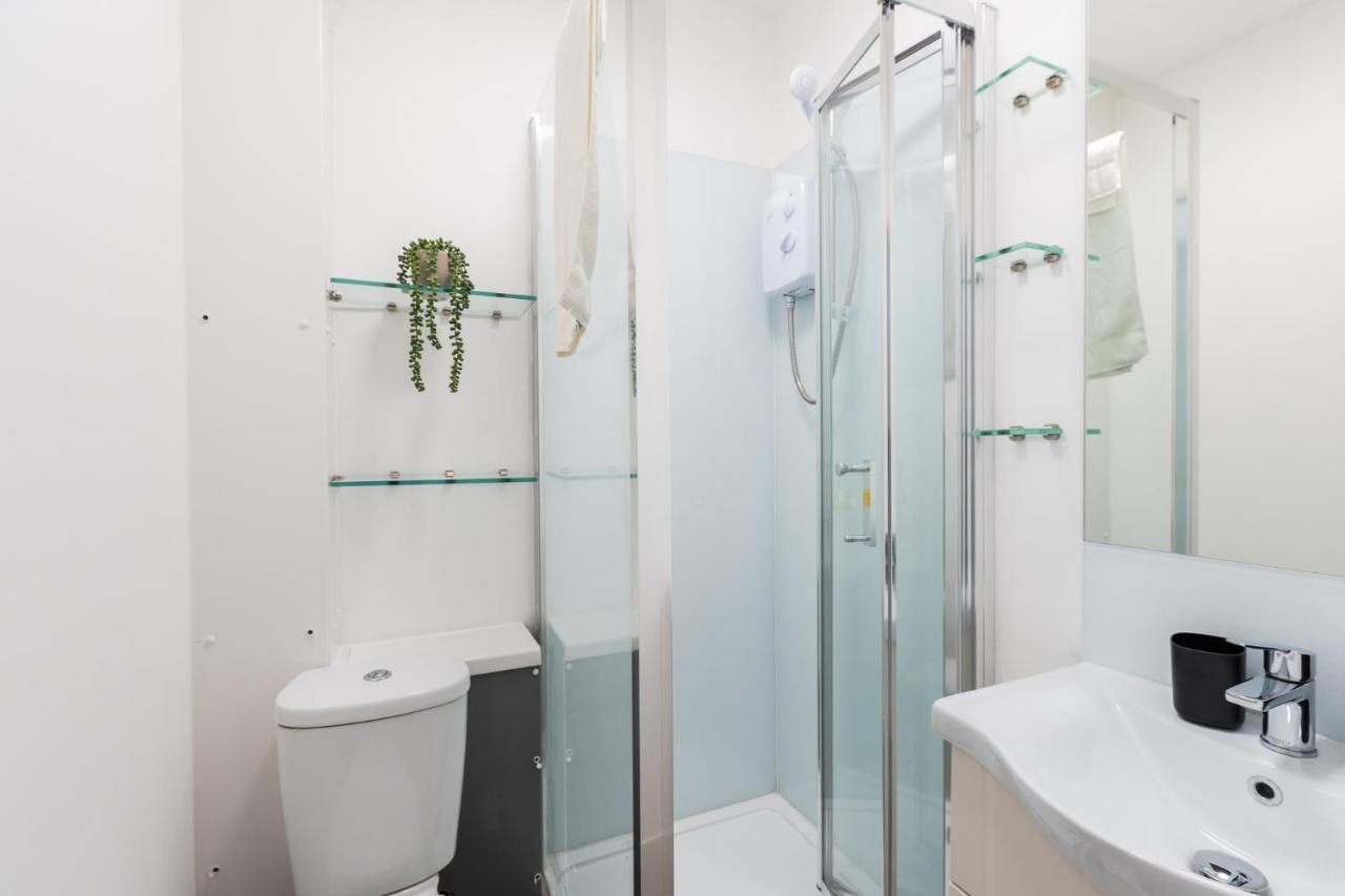 Large Studio Apartment 30 Mins To Oxford Street London Luaran gambar