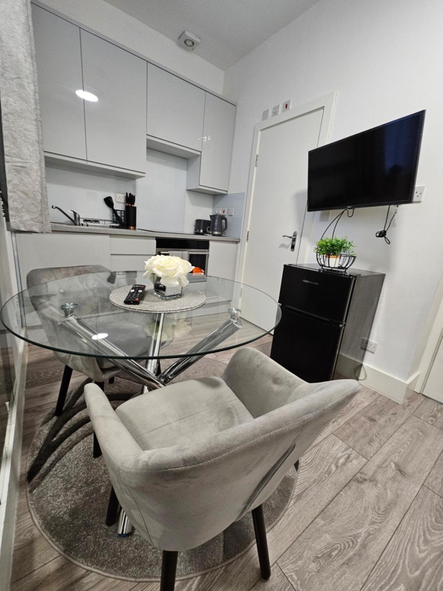 Large Studio Apartment 30 Mins To Oxford Street London Luaran gambar