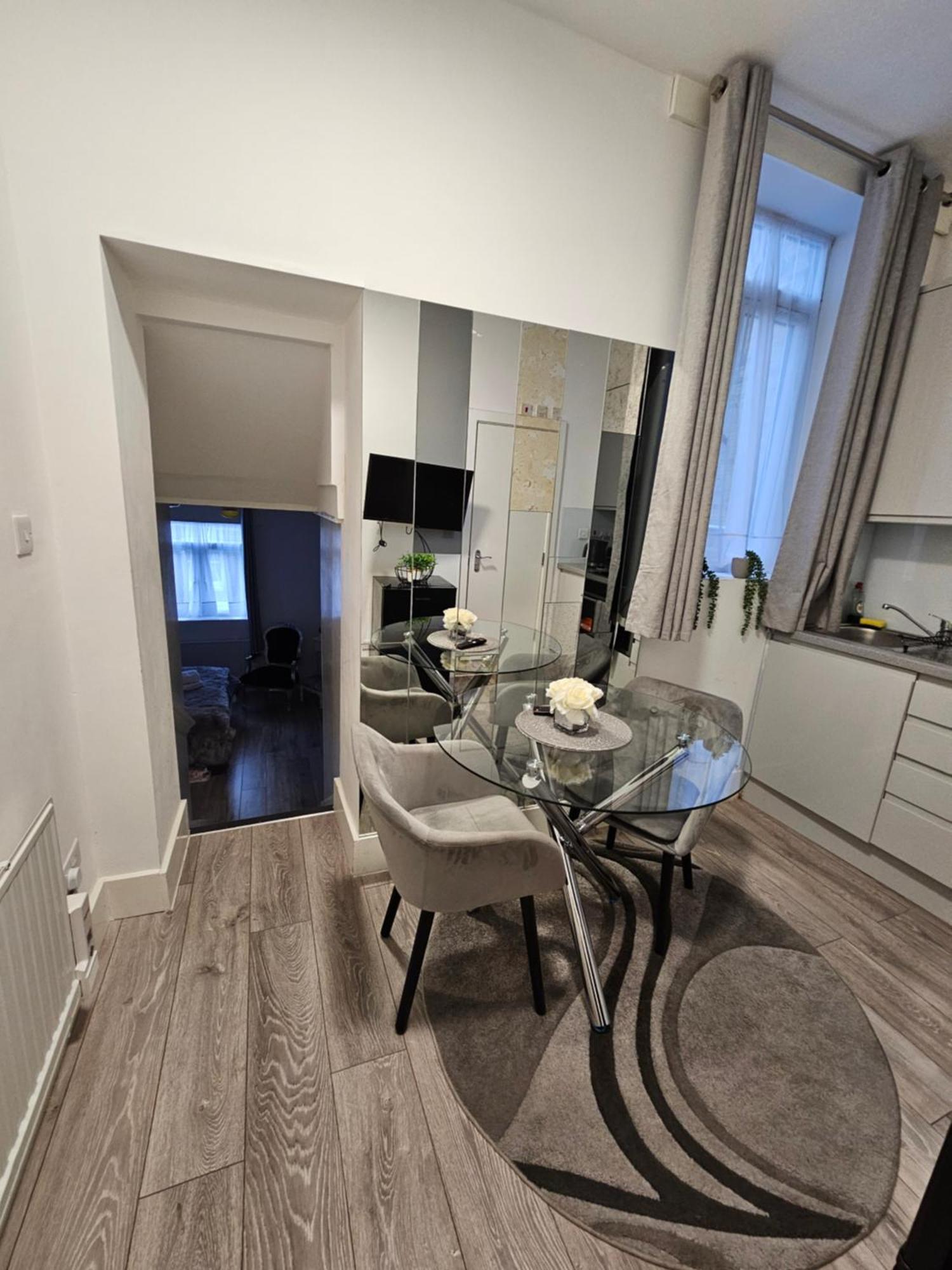 Large Studio Apartment 30 Mins To Oxford Street London Luaran gambar